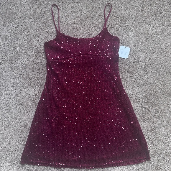 Altar’d State “Dorothy” Red Sequin Mini Dress – Medium, NWT - Picture 9 of 13